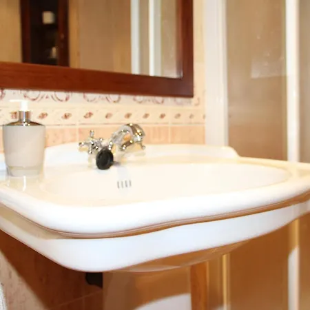 Casa De Don Guzman Estalagem Vega de Pas